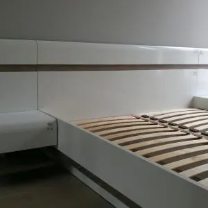 rozłożone łóżko